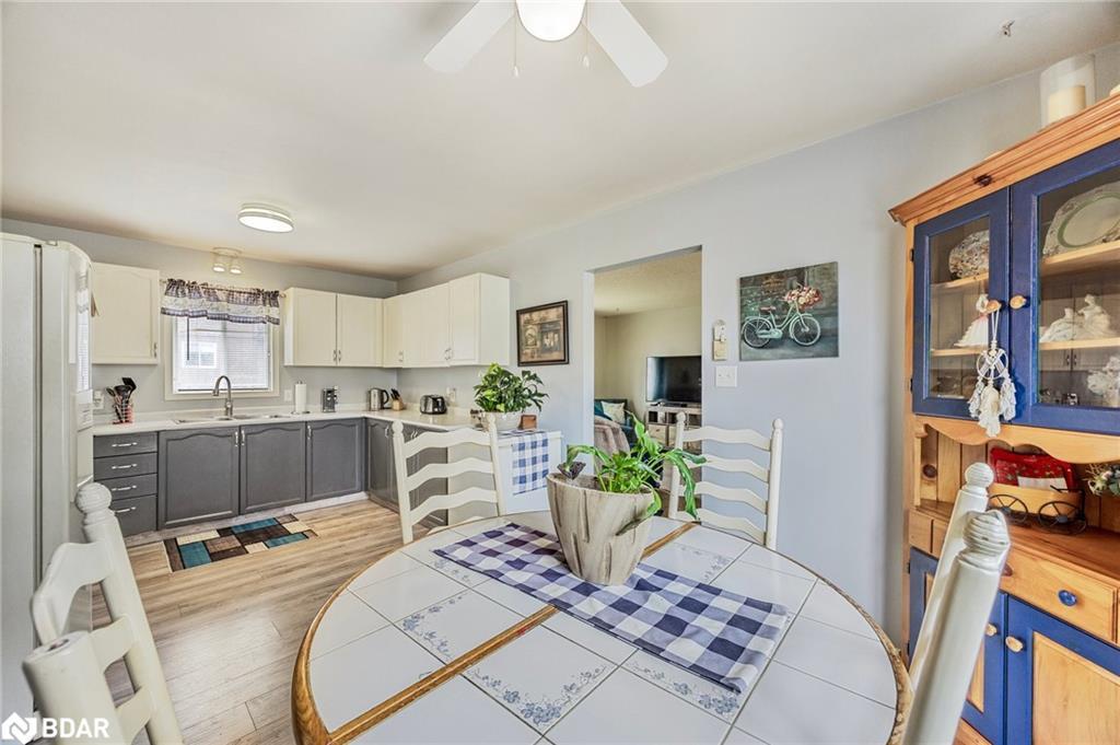 771 Roberts Road, Innisfil, ON - Indoor