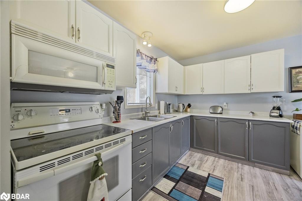 771 Roberts Road, Innisfil, ON - Indoor Photo Showing Kitchen With Double Sink