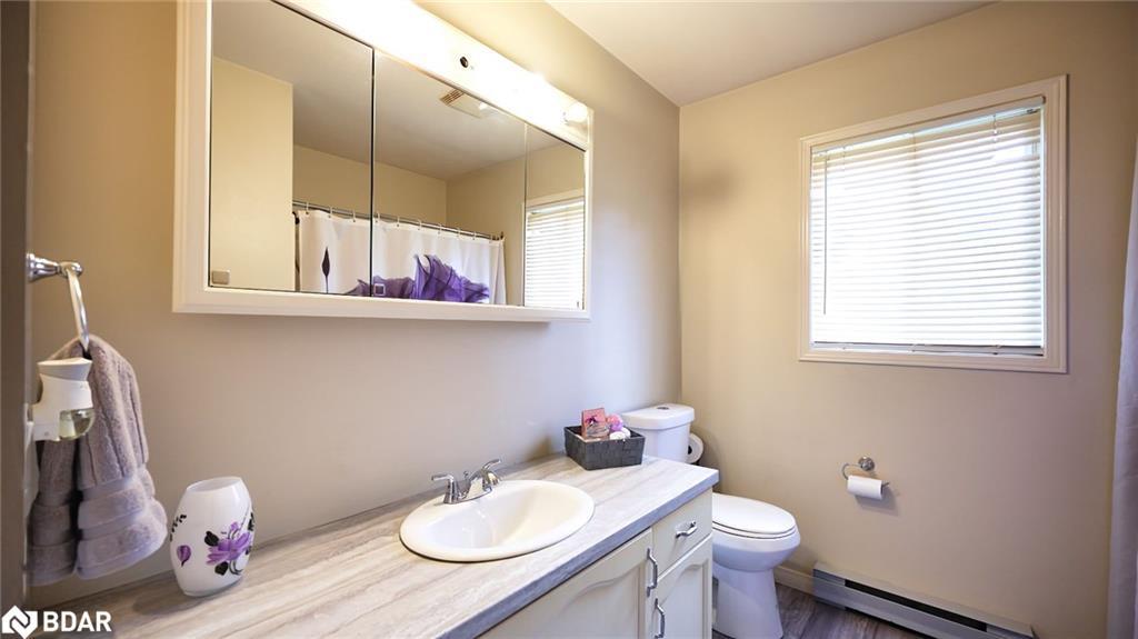 771 Roberts Road, Innisfil, ON - Indoor Photo Showing Bathroom