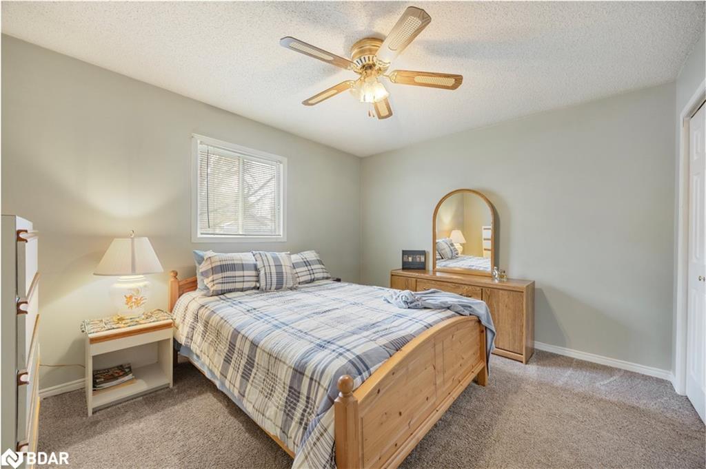 771 Roberts Road, Innisfil, ON - Indoor Photo Showing Bedroom