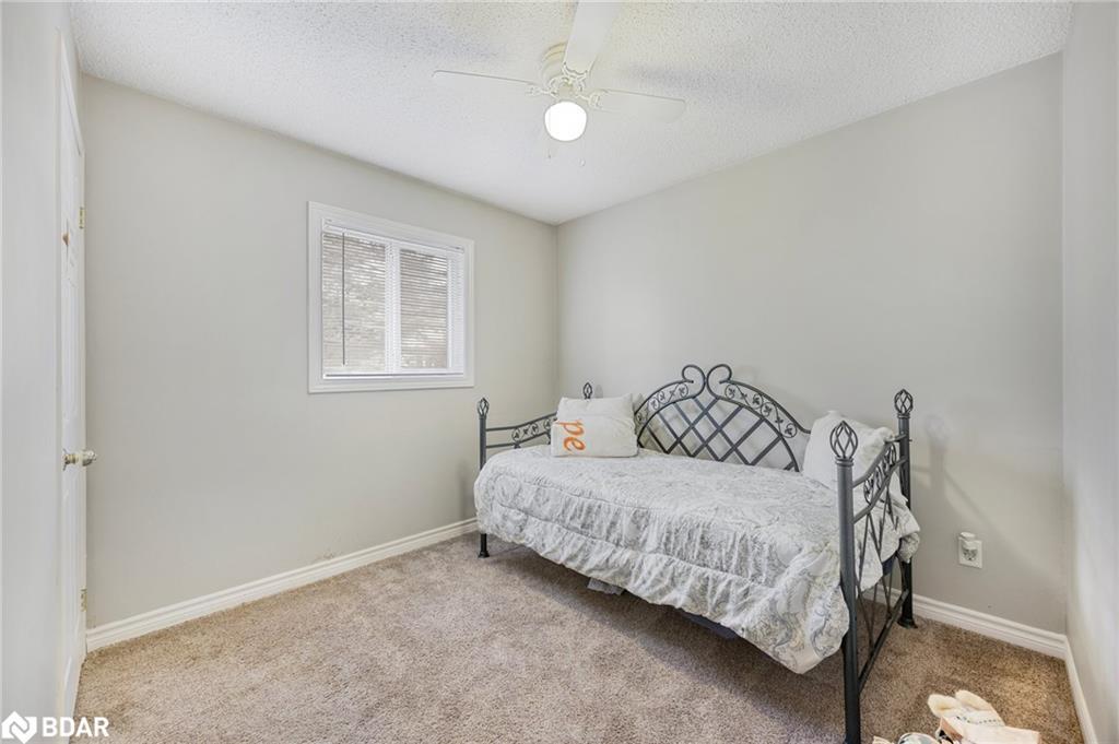 771 Roberts Road, Innisfil, ON - Indoor Photo Showing Bedroom