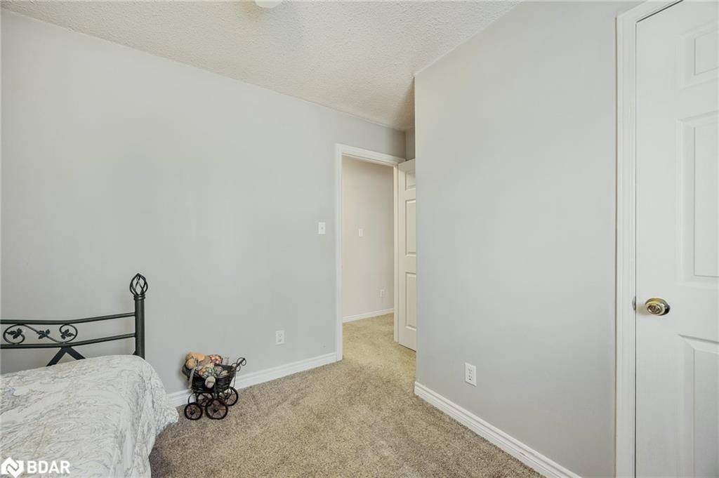 771 Roberts Road, Innisfil, ON - Indoor Photo Showing Bedroom