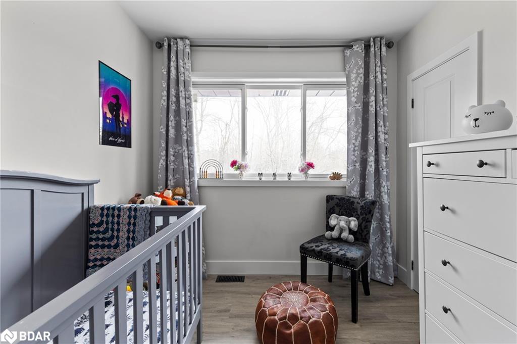 99 Wellington Street E, Barrie, ON - Indoor