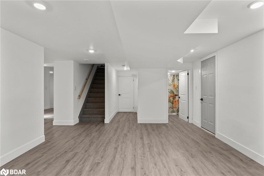 99 Wellington Street E, Barrie, ON - Indoor Photo Showing Other Room