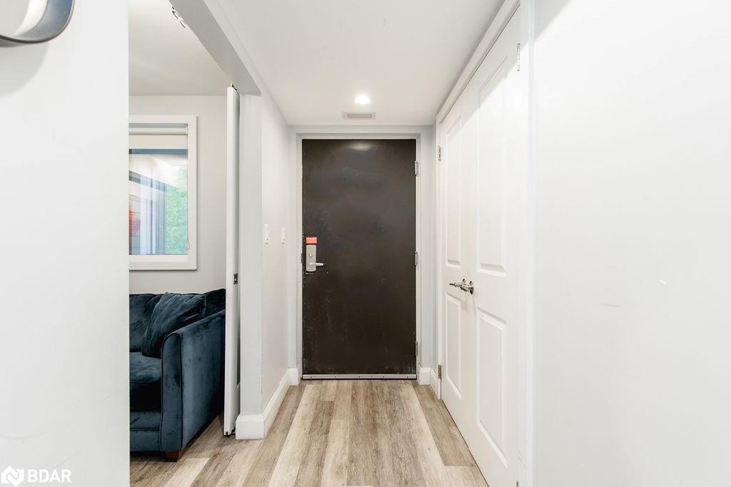 307-80 Horseshoe Boulevard, Oro-Medonte, ON - Indoor Photo Showing Other Room