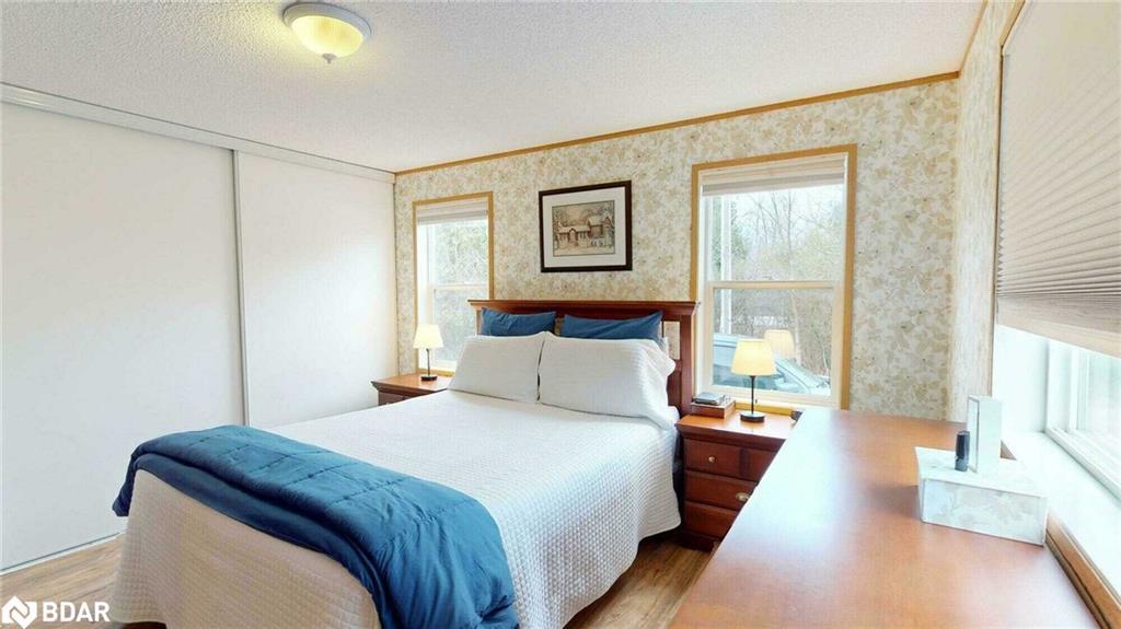 24 Jasper Heights, Puslinch, ON - Indoor Photo Showing Bedroom