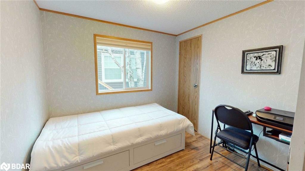 24 Jasper Heights, Puslinch, ON - Indoor Photo Showing Bedroom