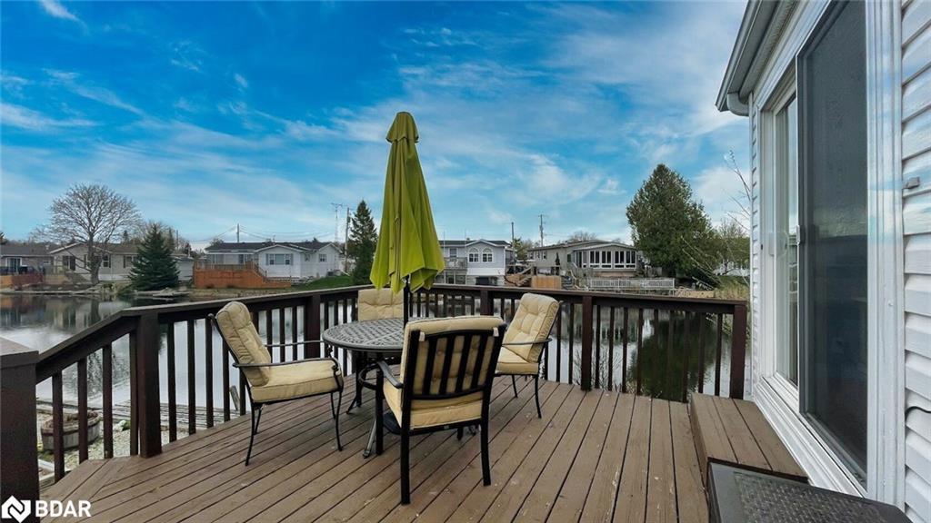 24 Jasper Heights, Puslinch, ON - Outdoor With Deck Patio Veranda With Exterior