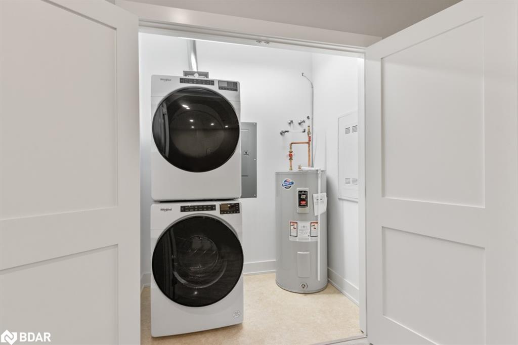 107-18 Campus Trail, Huntsville, ON - Indoor Photo Showing Laundry Room