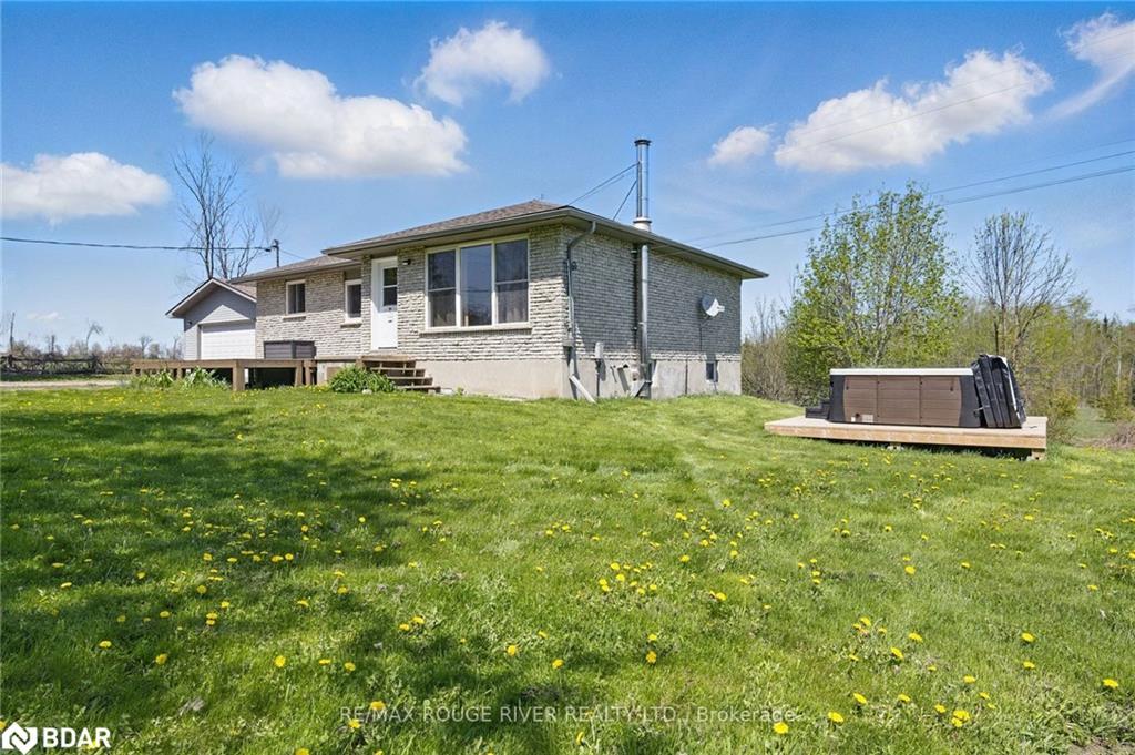 991 Douro Third Line, Douro-Dummer, ON - Outdoor