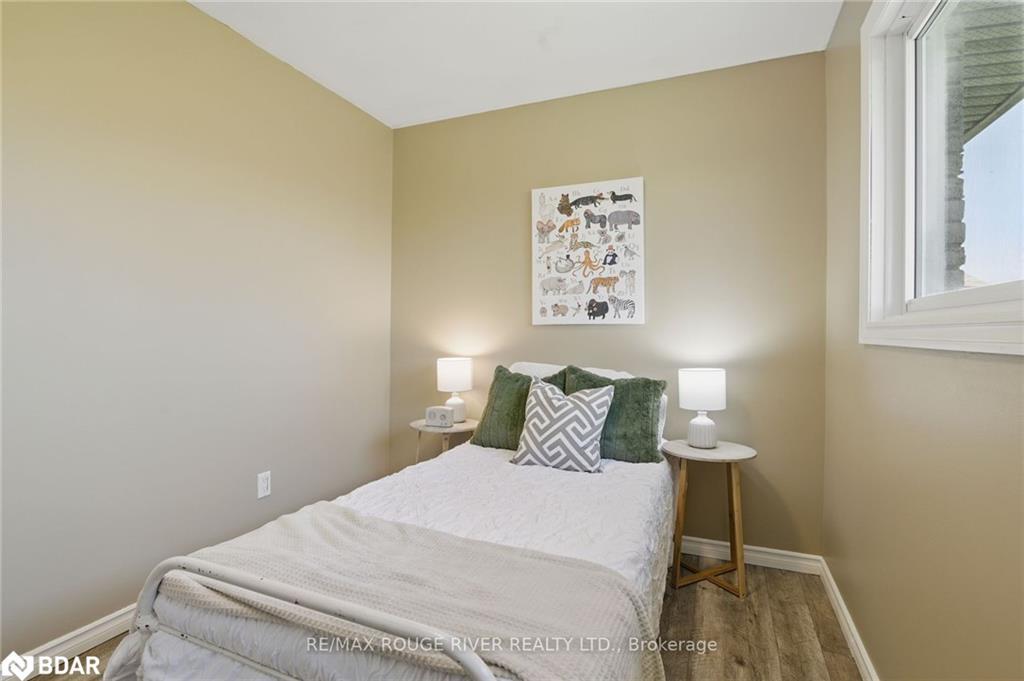 991 Douro Third Line, Douro-Dummer, ON - Indoor Photo Showing Bedroom