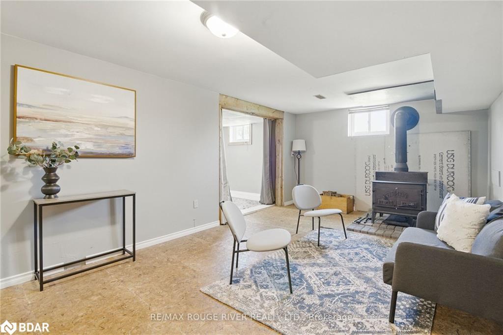 991 Douro Third Line, Douro-Dummer, ON - Indoor