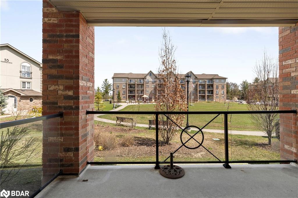 106-39 Ferndale Drive S, Barrie, ON - Outdoor