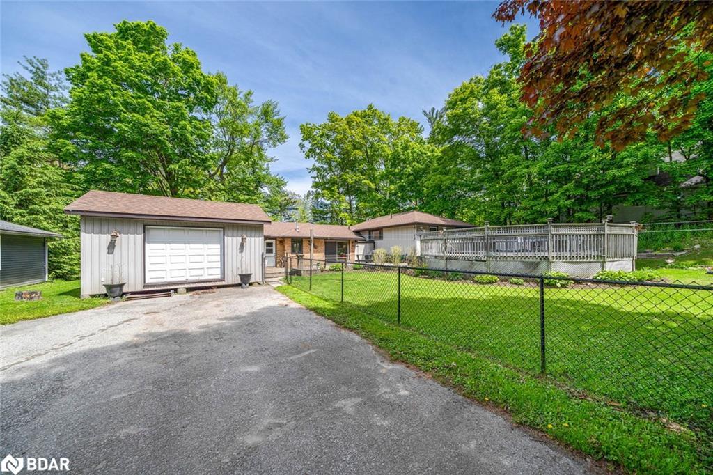 3923 Guest Road, Innisfil, ON - Outdoor