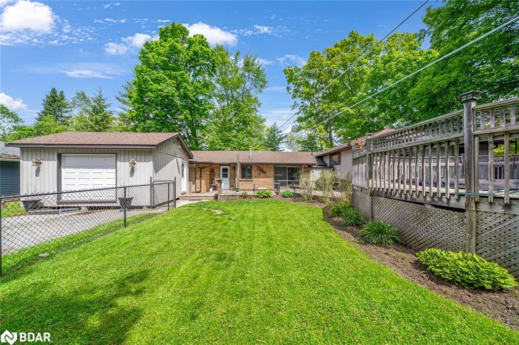 3923 Guest Road, Innisfil, ON - Outdoor With Deck Patio Veranda