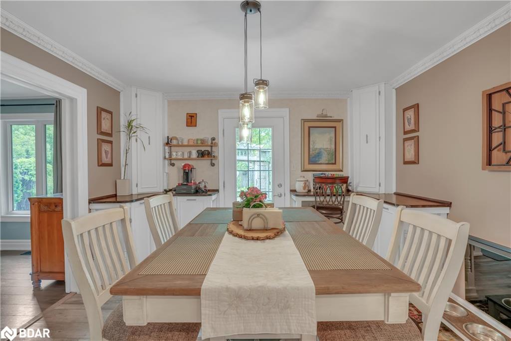 59 Withall Grove, Tiny, ON - Indoor Photo Showing Dining Room