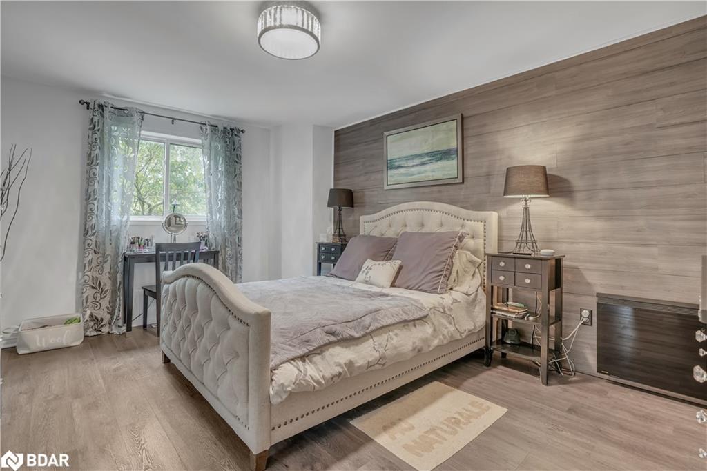 59 Withall Grove, Tiny, ON - Indoor Photo Showing Bedroom