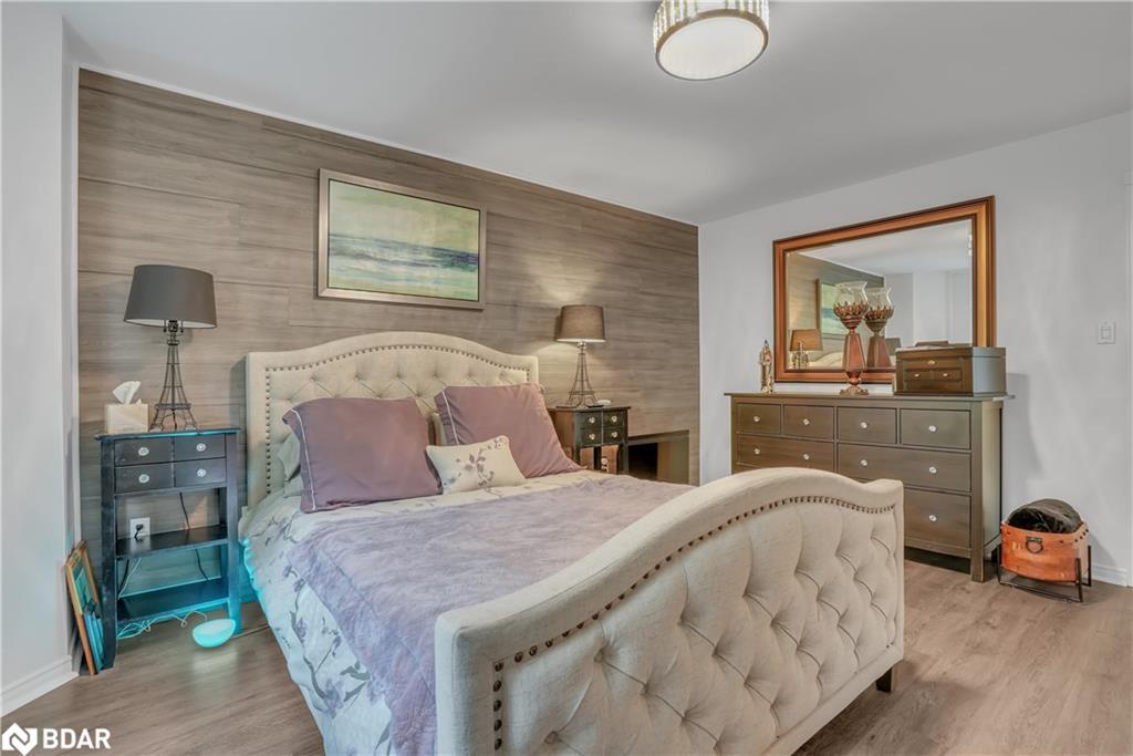 59 Withall Grove, Tiny, ON - Indoor Photo Showing Bedroom