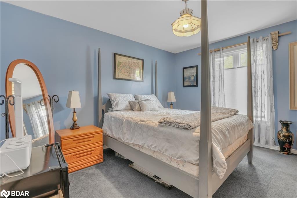 59 Withall Grove, Tiny, ON - Indoor Photo Showing Bedroom