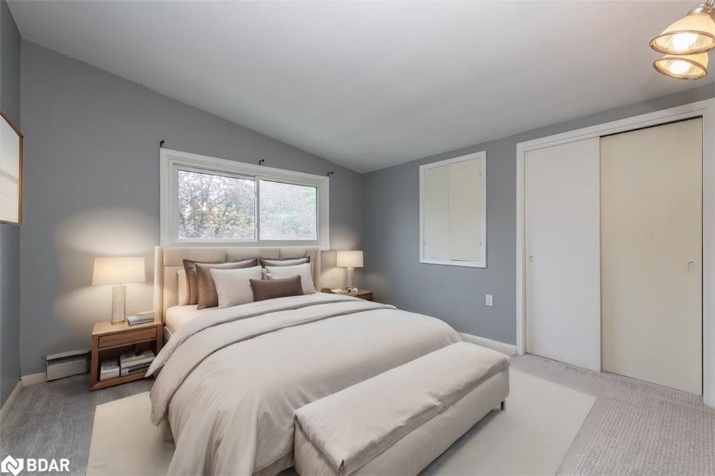 46 Eugenia Street, Barrie, ON - Indoor Photo Showing Bedroom