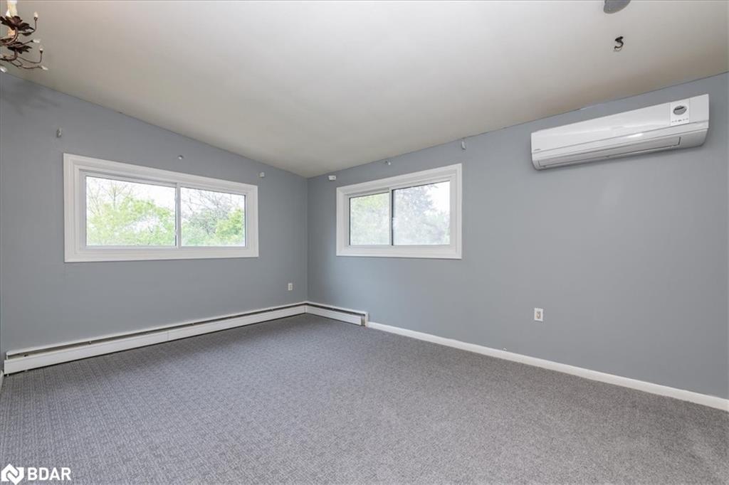 46 Eugenia Street, Barrie, ON - Indoor Photo Showing Other Room