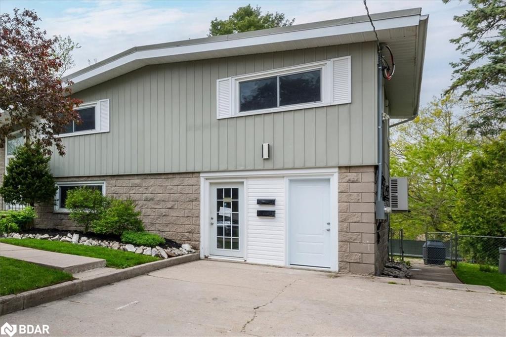 46 Eugenia Street, Barrie, ON - Outdoor