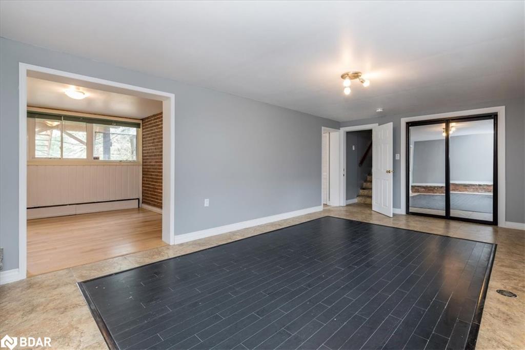46 Eugenia Street, Barrie, ON - Indoor Photo Showing Other Room
