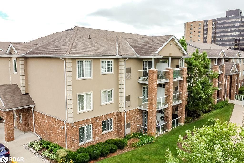 14-39 Coulter Street, Barrie, ON - Outdoor With Balcony With Facade