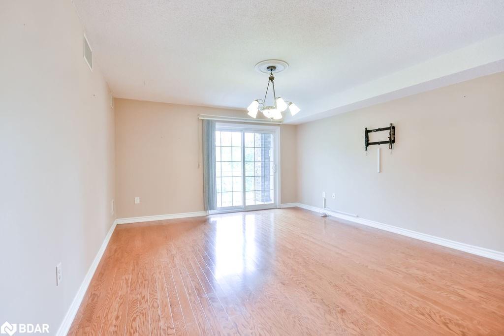 14-39 Coulter Street, Barrie, ON - Indoor Photo Showing Other Room