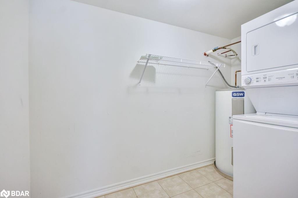 14-39 Coulter Street, Barrie, ON - Indoor Photo Showing Laundry Room