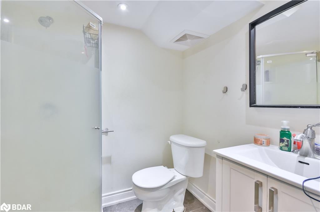 52 Elmbrook Drive, Barrie, ON - Indoor Photo Showing Bathroom