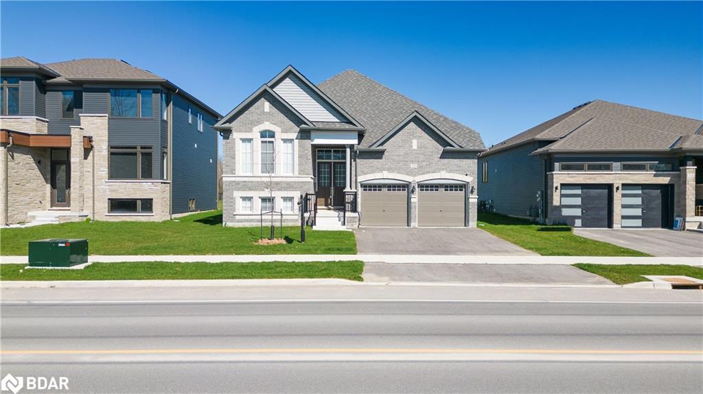 220 Ramblewood Drive, Wasaga Beach, ON - Outdoor With Facade