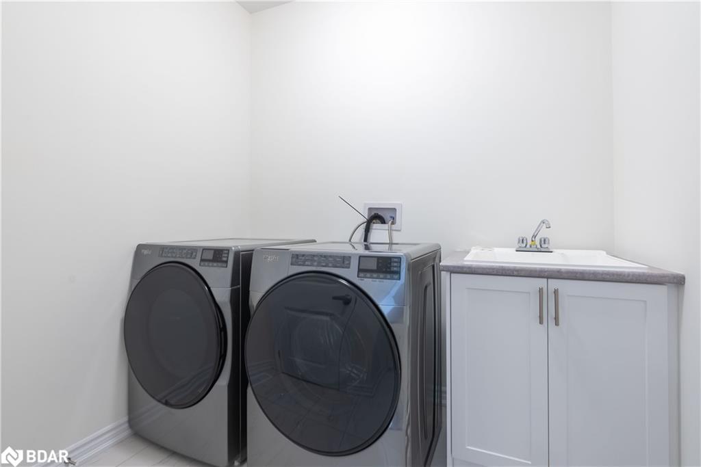 220 Ramblewood Drive, Wasaga Beach, ON - Indoor Photo Showing Laundry Room