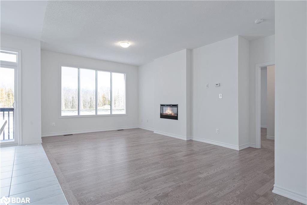 220 Ramblewood Drive, Wasaga Beach, ON - Indoor With Fireplace