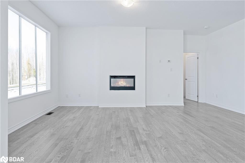 220 Ramblewood Drive, Wasaga Beach, ON - Indoor With Fireplace