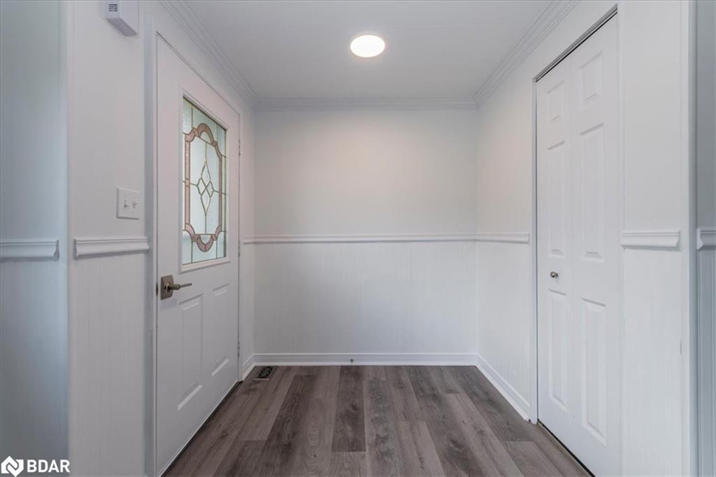 25 Hawthorne Drive, Innisfil, ON - Indoor Photo Showing Other Room