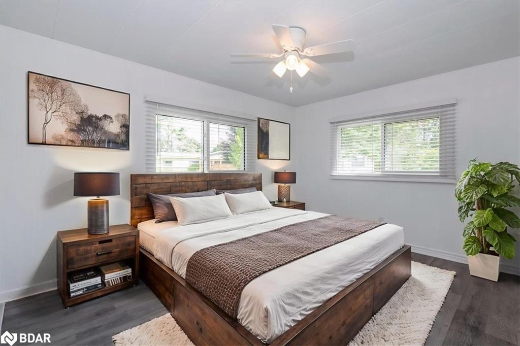 25 Hawthorne Drive, Innisfil, ON - Indoor Photo Showing Bedroom