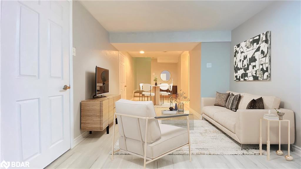 Bmst-22 Amblecote Place, Hamilton, ON - Indoor Photo Showing Living Room