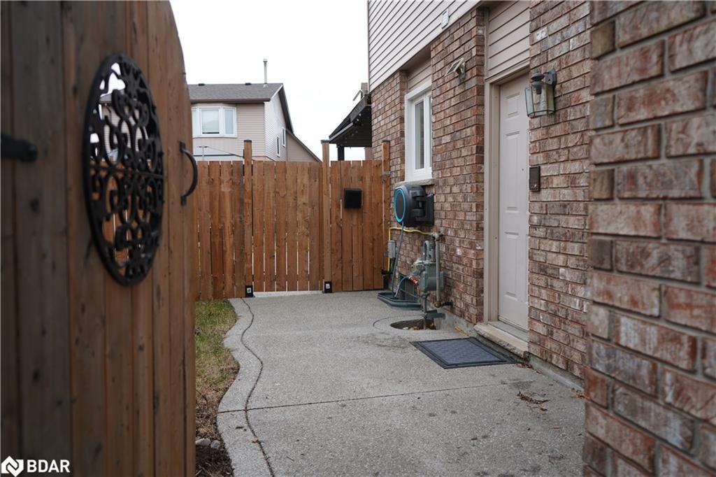 Bmst-22 Amblecote Place, Hamilton, ON - Outdoor With Exterior