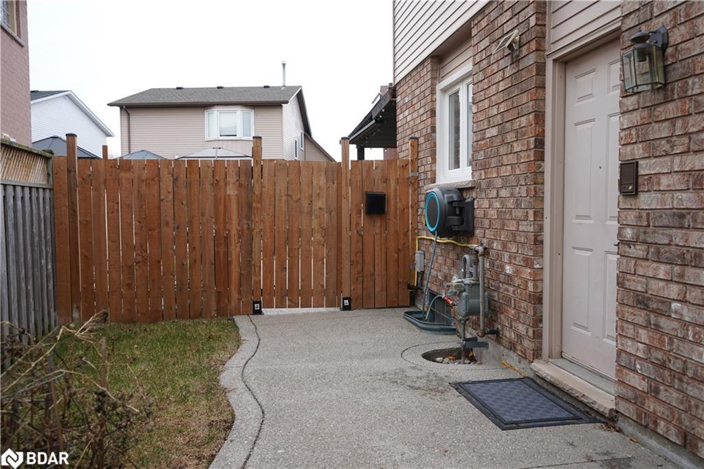 Bmst-22 Amblecote Place, Hamilton, ON - Outdoor With Exterior