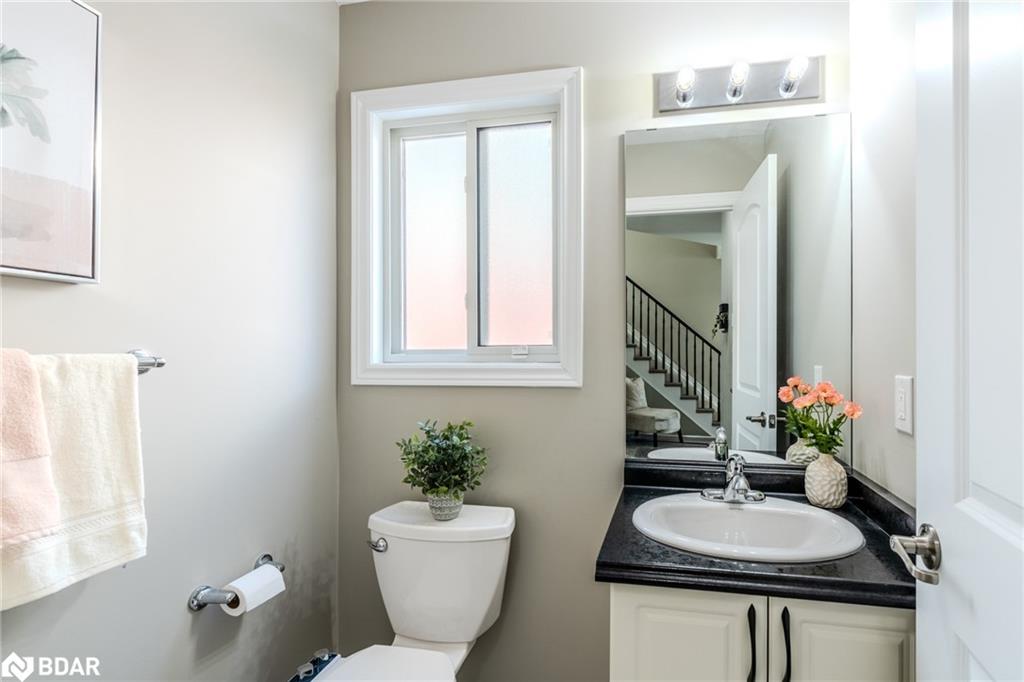 7787 Hanniwell Street, Niagara Falls, ON - Indoor Photo Showing Bathroom