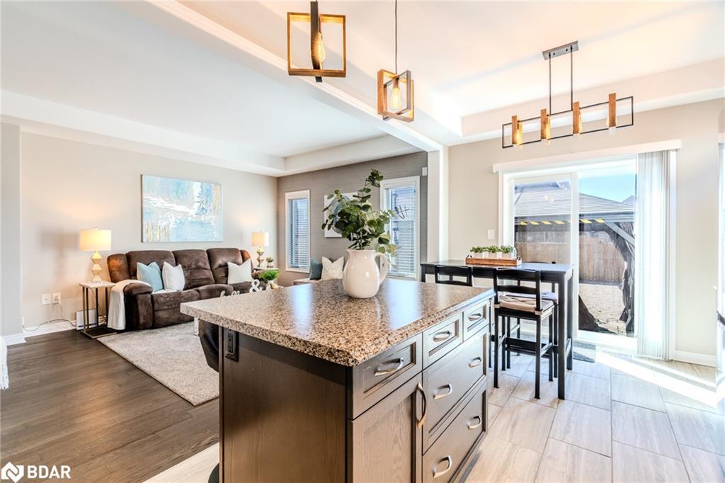 7787 Hanniwell Street, Niagara Falls, ON - Indoor