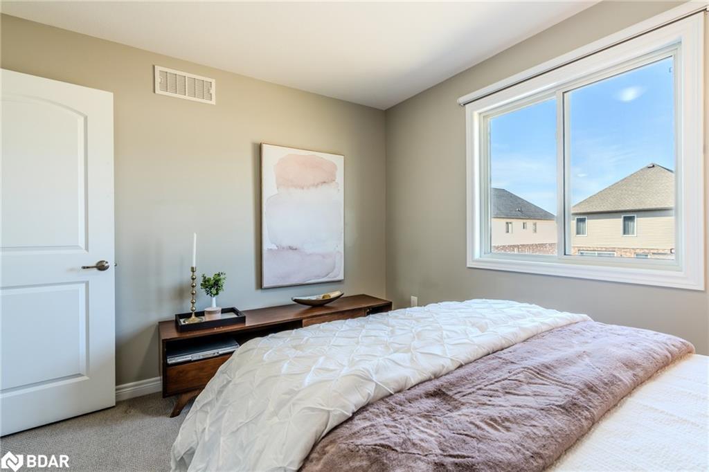 7787 Hanniwell Street, Niagara Falls, ON - Indoor Photo Showing Bedroom
