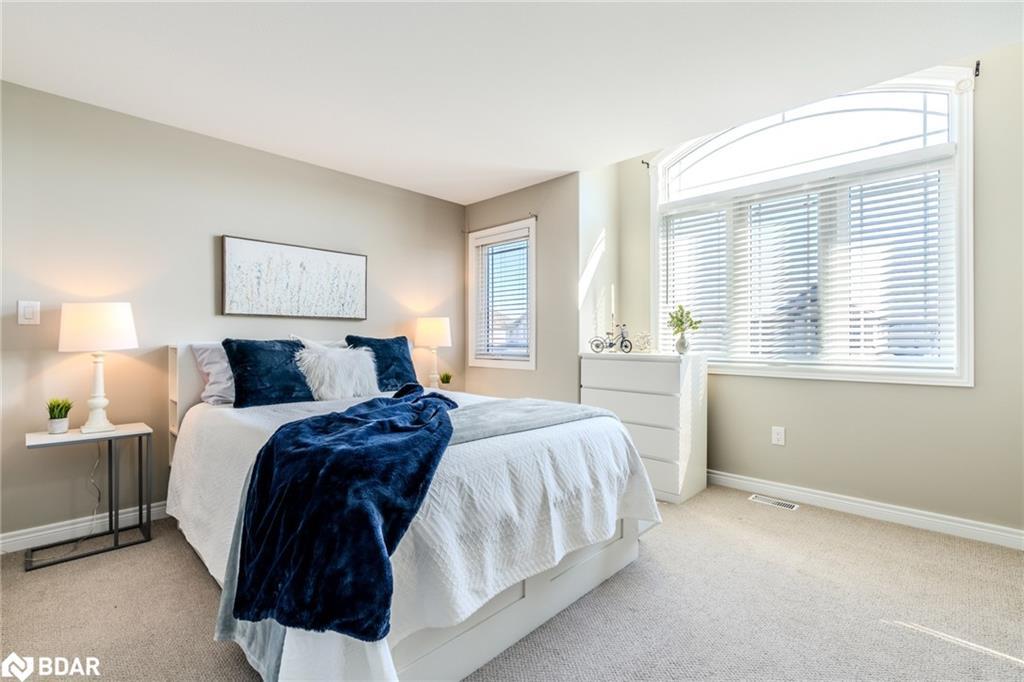 7787 Hanniwell Street, Niagara Falls, ON - Indoor Photo Showing Bedroom