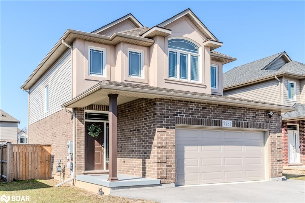 7787 Hanniwell Street, Niagara Falls, ON - Outdoor