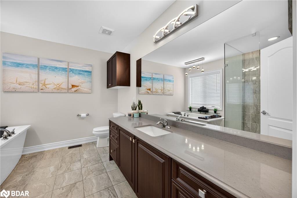 41 Landscape Drive, Oro-Medonte, ON - Indoor Photo Showing Bathroom