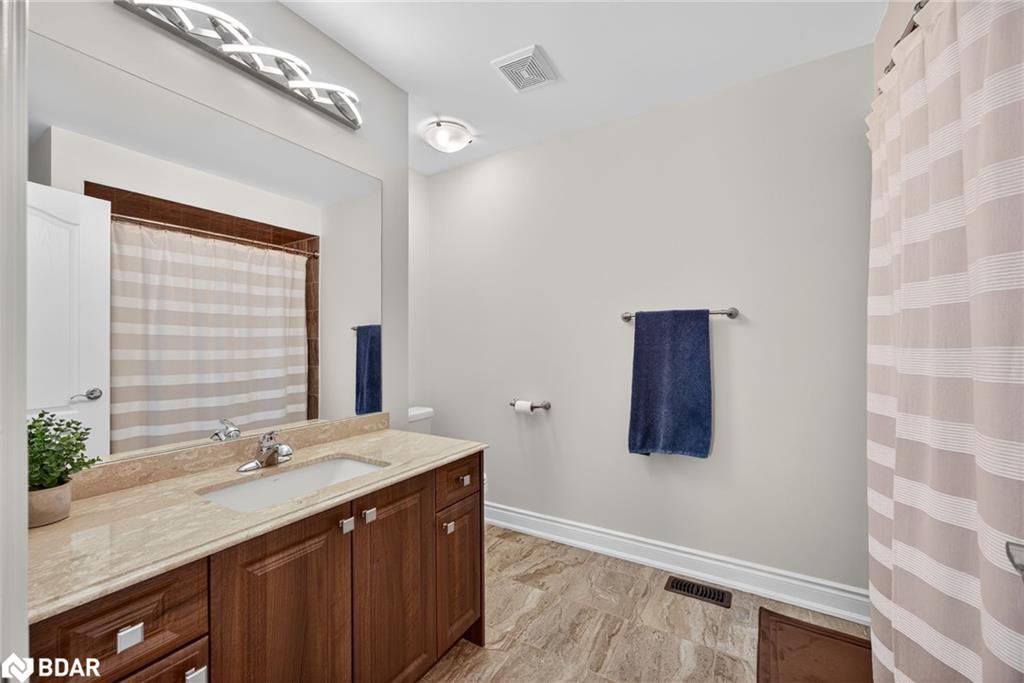 41 Landscape Drive, Oro-Medonte, ON - Indoor Photo Showing Bathroom