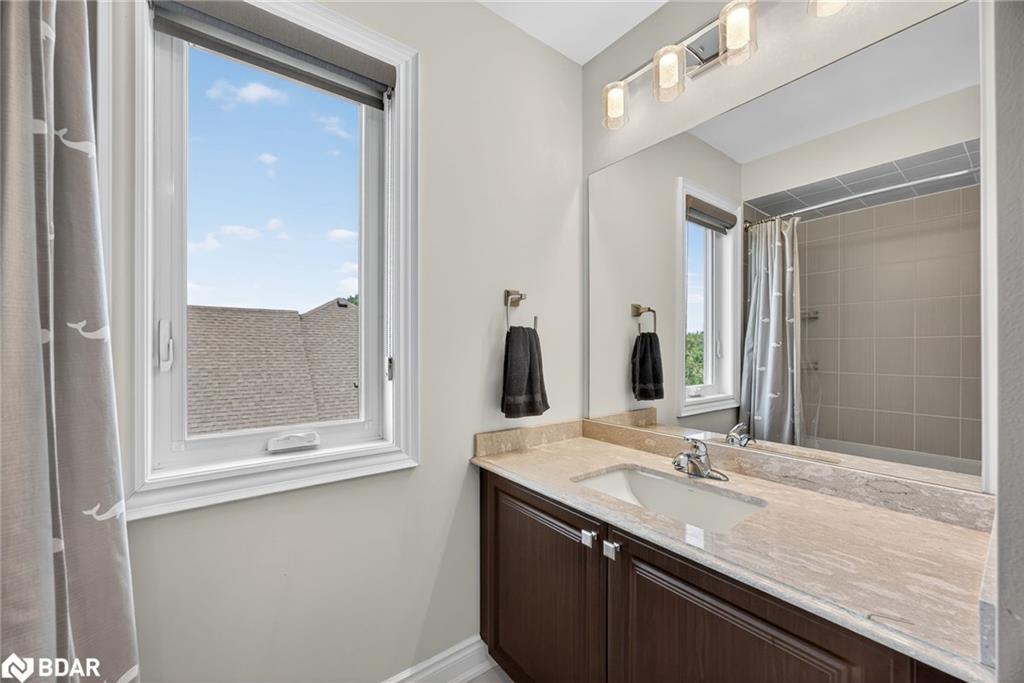 41 Landscape Drive, Oro-Medonte, ON - Indoor Photo Showing Bathroom