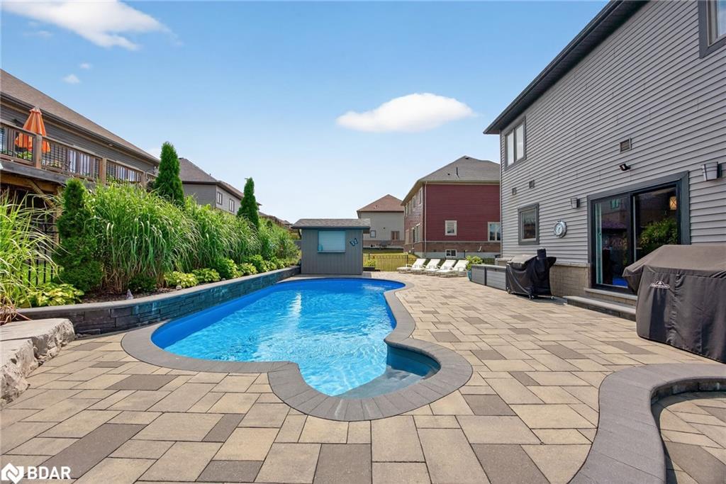 41 Landscape Drive, Oro-Medonte, ON - Outdoor With In Ground Pool With Deck Patio Veranda With Backyard With Exterior