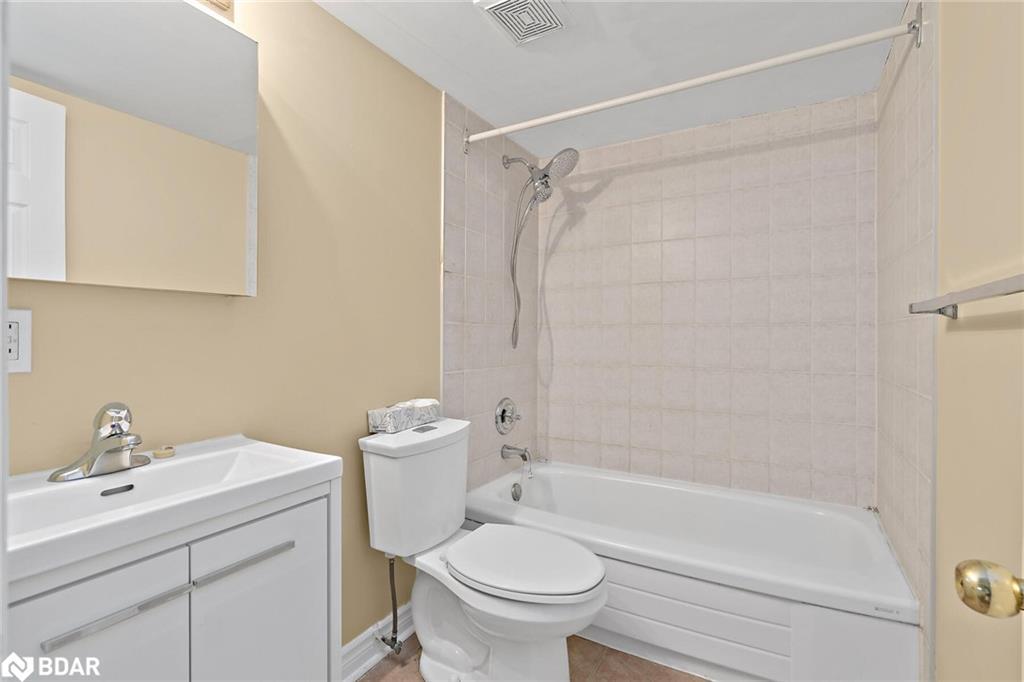7 Rexway Drive, Georgetown, ON - Indoor Photo Showing Bathroom
